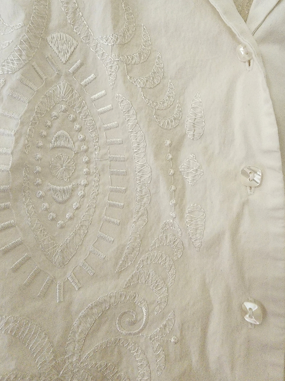 Coldwater Creek White Button-Down Shirt with Subtle Embroidery - Picture 4 of 6